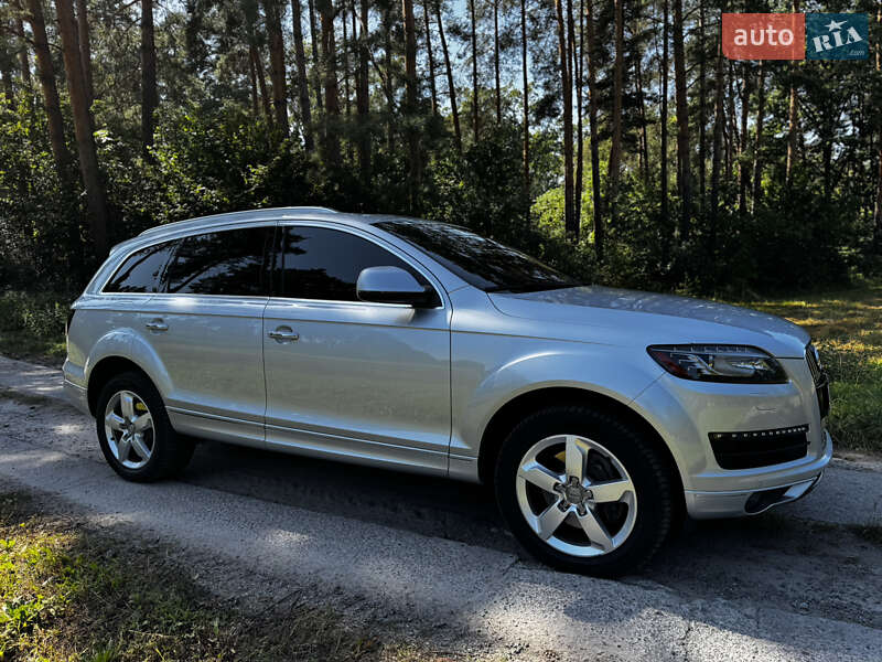 Внедорожник / Кроссовер Audi Q7 2015 в Хмельницком