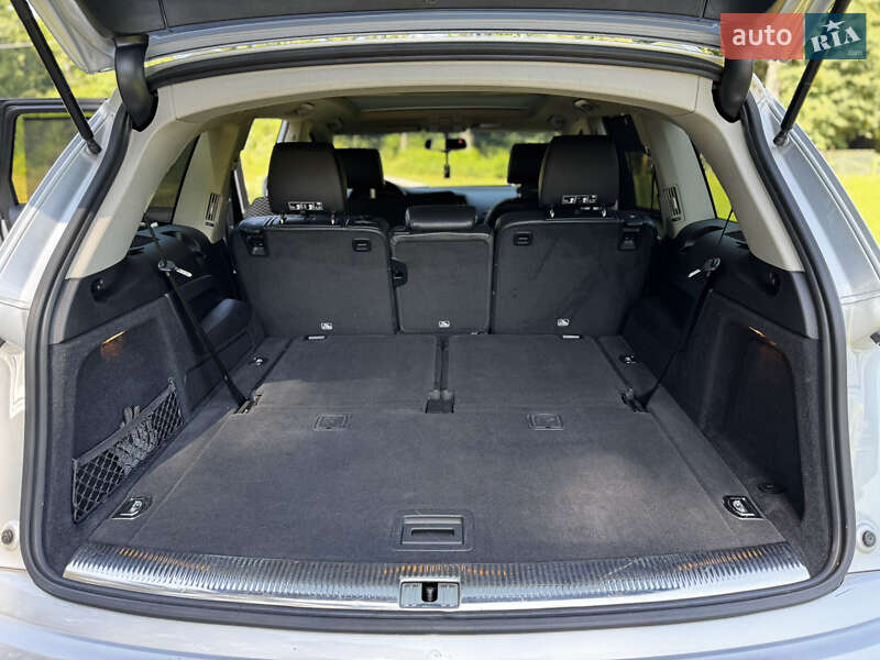 Внедорожник / Кроссовер Audi Q7 2015 в Хмельницком