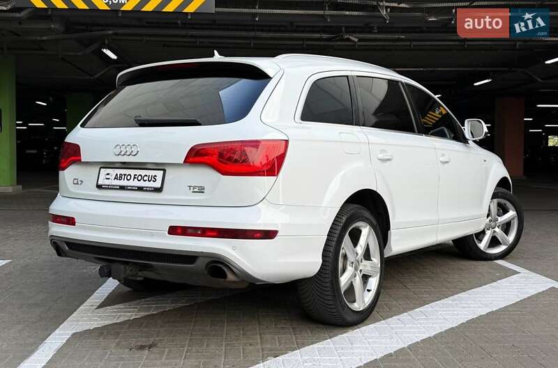 Позашляховик / Кросовер Audi Q7 2014 в Києві