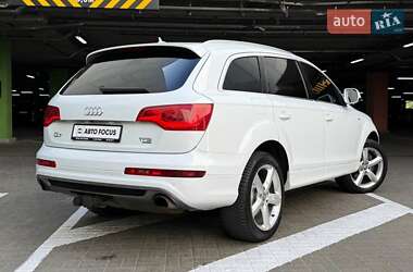 Внедорожник / Кроссовер Audi Q7 2014 в 