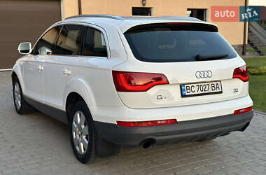 Внедорожник / Кроссовер Audi Q7 2011 в 