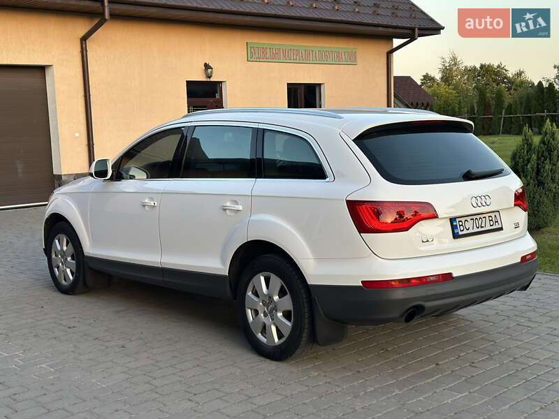 Позашляховик / Кросовер Audi Q7 2011 в Бродах