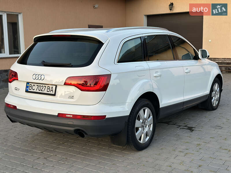 Позашляховик / Кросовер Audi Q7 2011 в Бродах
