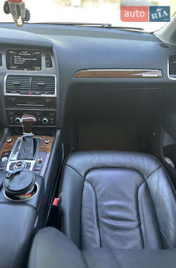 Внедорожник / Кроссовер Audi Q7 2013 в Волочиске