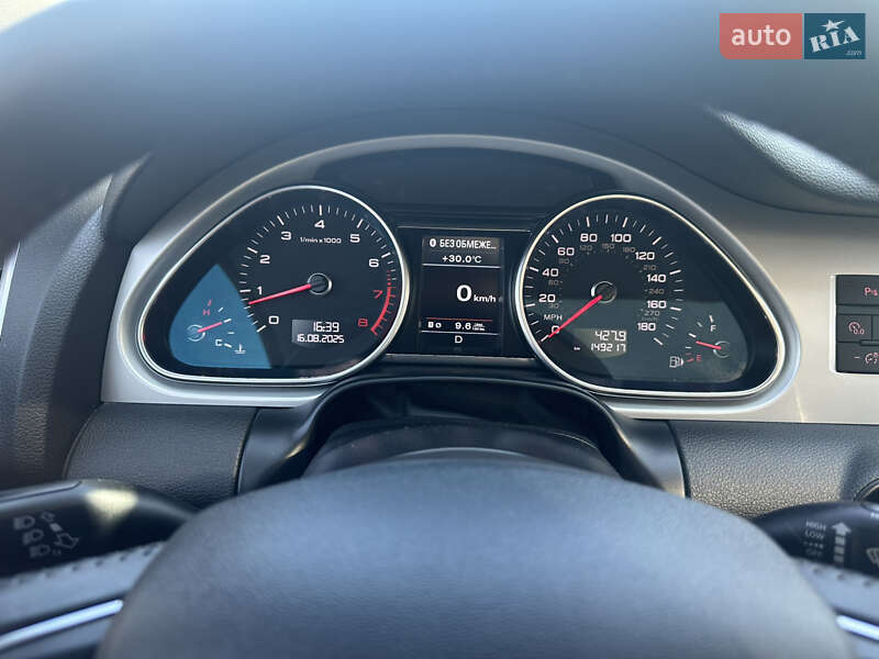 Внедорожник / Кроссовер Audi Q7 2013 в Волочиске