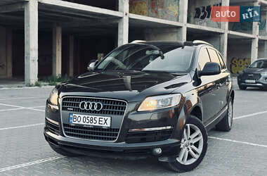 Внедорожник / Кроссовер Audi Q7 2006 в 