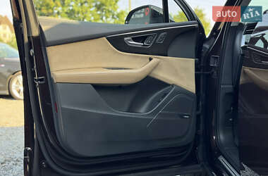 Внедорожник / Кроссовер Audi Q7 2020 в 