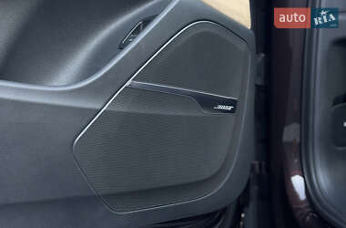 Внедорожник / Кроссовер Audi Q7 2020 в 