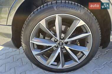 Внедорожник / Кроссовер Audi Q7 2021 в 