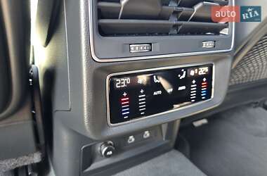 Внедорожник / Кроссовер Audi Q7 2021 в 