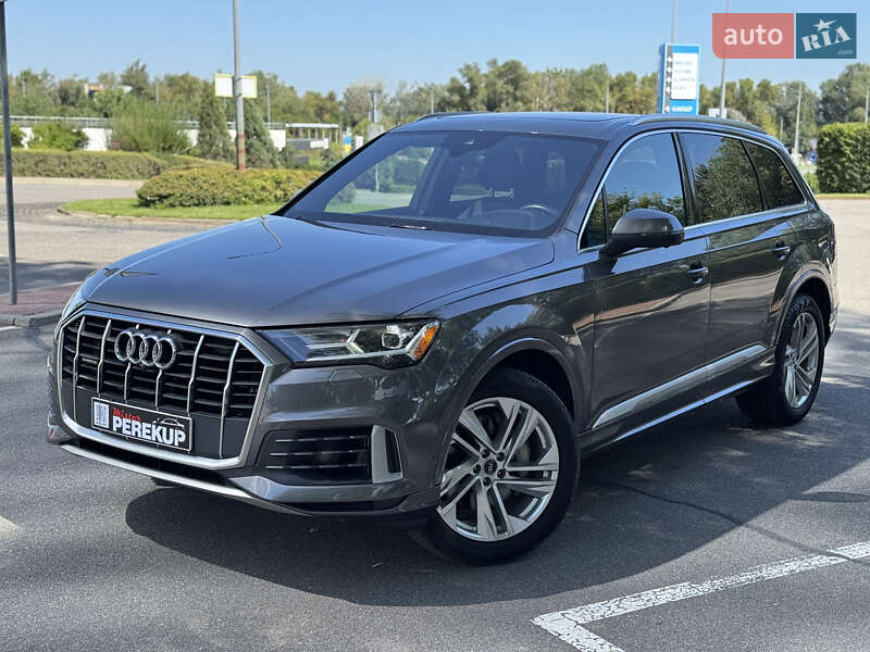 Внедорожник / Кроссовер Audi Q7 2021 в Киеве