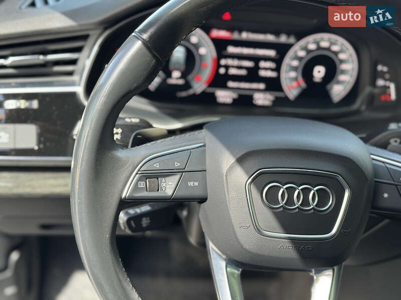 Внедорожник / Кроссовер Audi Q7 2021 в Киеве