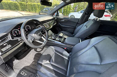 Внедорожник / Кроссовер Audi Q7 2021 в 