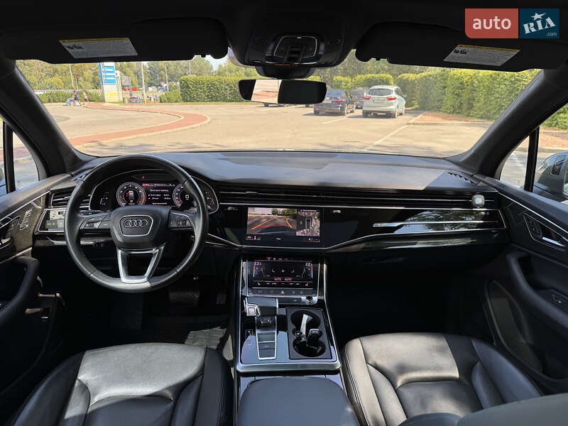 Внедорожник / Кроссовер Audi Q7 2021 в Киеве