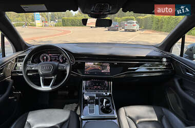 Внедорожник / Кроссовер Audi Q7 2021 в 