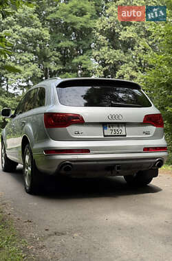 Внедорожник / Кроссовер Audi Q7 2013 в 