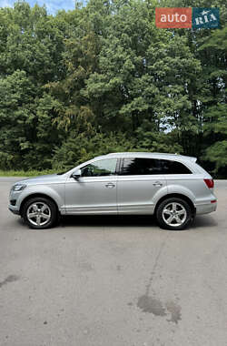 Внедорожник / Кроссовер Audi Q7 2013 в 