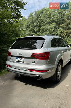 Внедорожник / Кроссовер Audi Q7 2013 в 