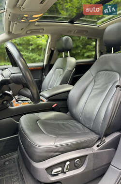 Внедорожник / Кроссовер Audi Q7 2013 в 