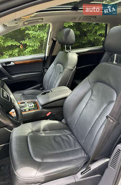 Внедорожник / Кроссовер Audi Q7 2013 в 