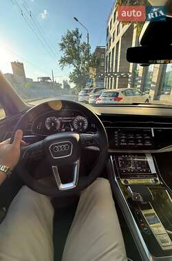 Внедорожник / Кроссовер Audi Q7 2025 в 