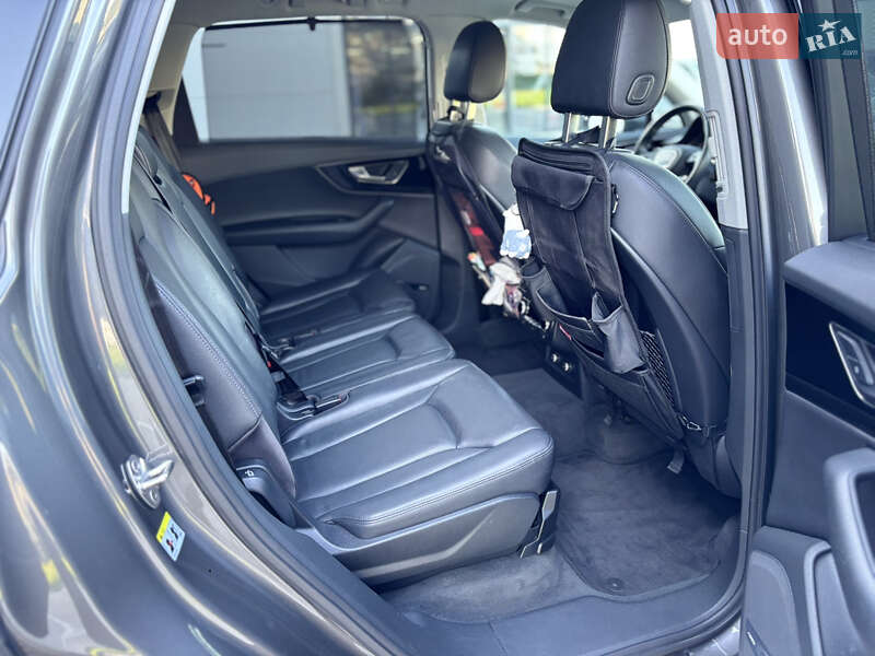 Внедорожник / Кроссовер Audi Q7 2019 в Черновцах