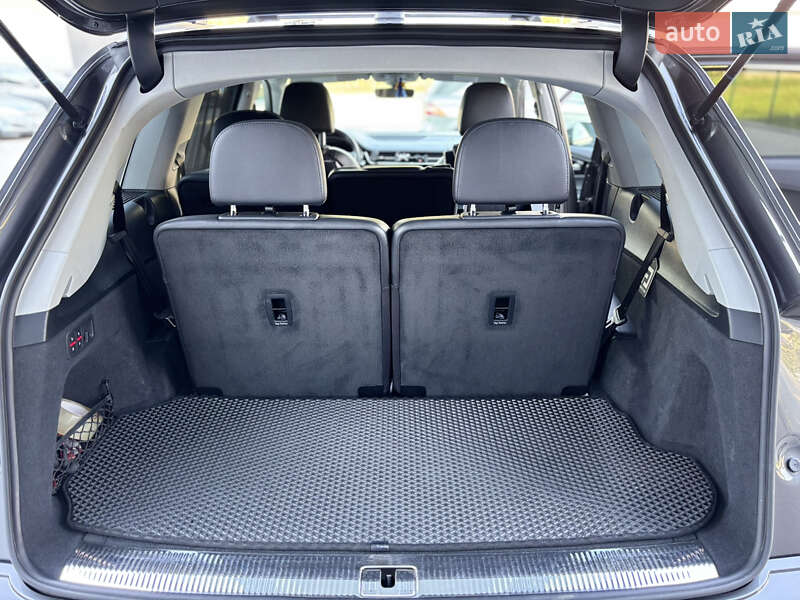 Внедорожник / Кроссовер Audi Q7 2019 в Черновцах
