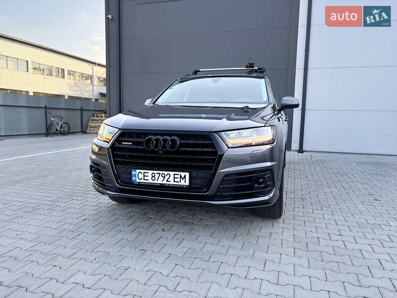 Внедорожник / Кроссовер Audi Q7 2019 в Черновцах