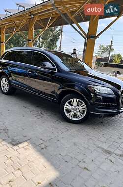 Внедорожник / Кроссовер Audi Q7 2011 в 
