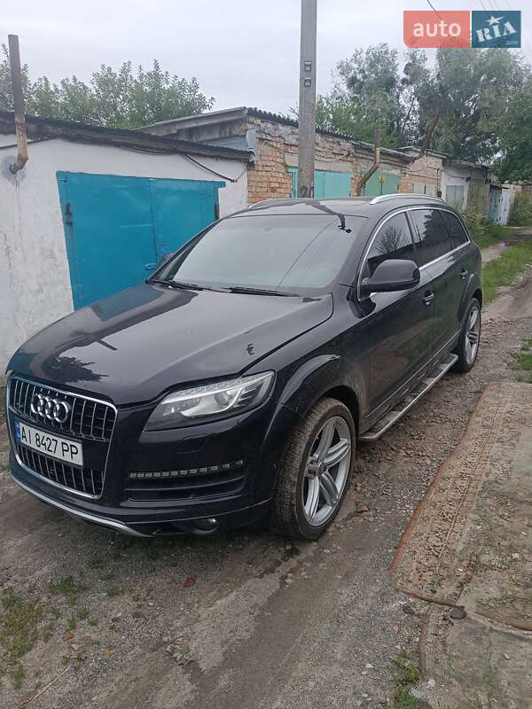 Позашляховик / Кросовер Audi Q7 2014 в Бородянці