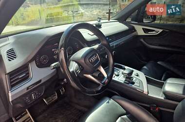 Позашляховик / Кросовер Audi Q7 2017 в 