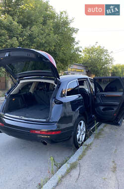 Внедорожник / Кроссовер Audi Q7 2007 в 
