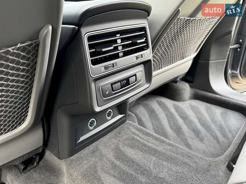 Внедорожник / Кроссовер Audi Q7 2021 в Киеве