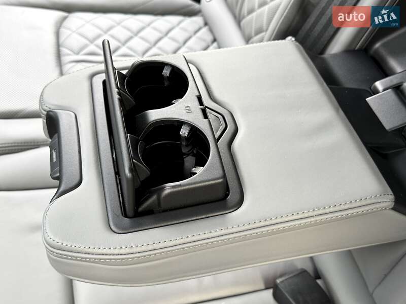 Внедорожник / Кроссовер Audi Q7 2021 в Киеве