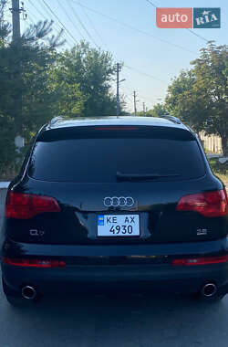 Внедорожник / Кроссовер Audi Q7 2006 в 