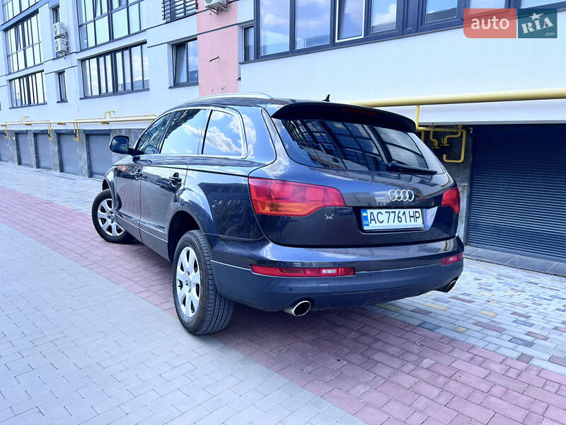 Позашляховик / Кросовер Audi Q7 2007 в Луцьку