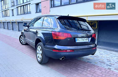 Внедорожник / Кроссовер Audi Q7 2007 в 