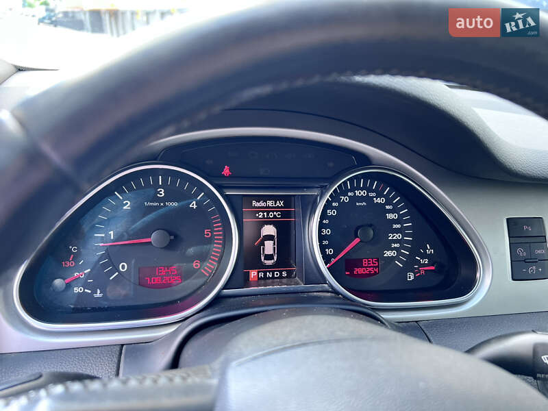 Позашляховик / Кросовер Audi Q7 2007 в Луцьку