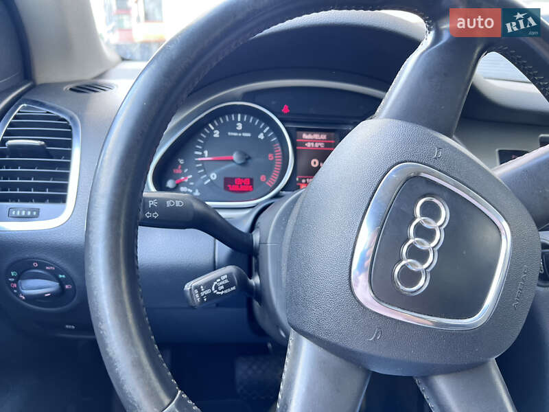 Позашляховик / Кросовер Audi Q7 2007 в Луцьку