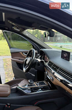 Внедорожник / Кроссовер Audi Q7 2016 в Луцке