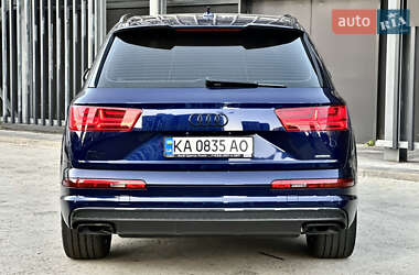 Внедорожник / Кроссовер Audi Q7 2018 в 