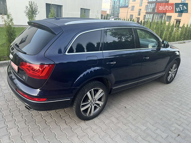 Позашляховик / Кросовер Audi Q7 2013 в Рівному