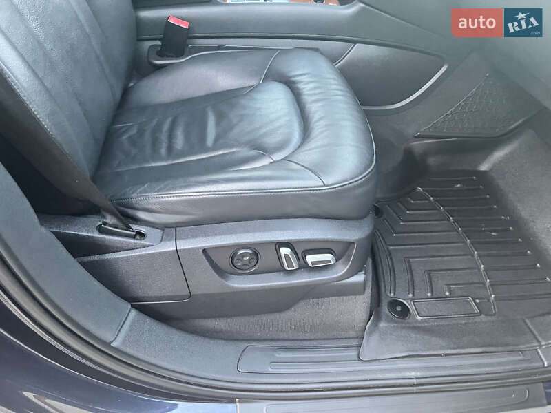 Позашляховик / Кросовер Audi Q7 2013 в Рівному