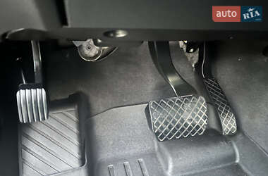 Позашляховик / Кросовер Audi Q7 2013 в 