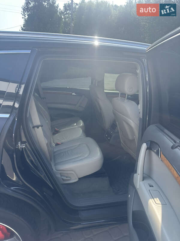 Внедорожник / Кроссовер Audi Q7 2010 в Львове