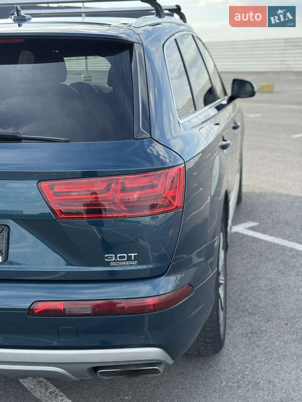 Внедорожник / Кроссовер Audi Q7 2017 в Львове
