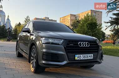 Внедорожник / Кроссовер Audi Q7 2017 в 
