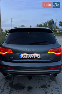 Позашляховик / Кросовер Audi Q7 2011 в 