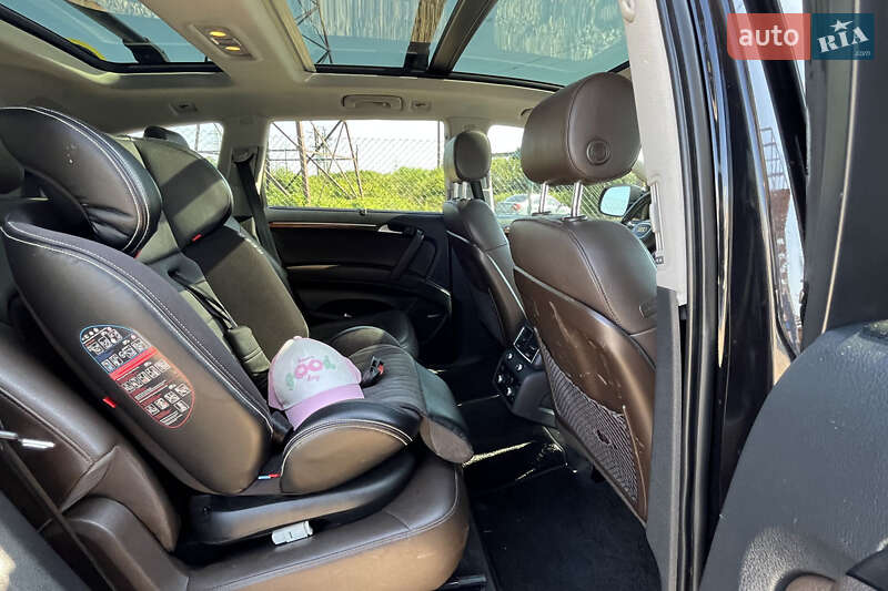 Позашляховик / Кросовер Audi Q7 2012 в Стрию