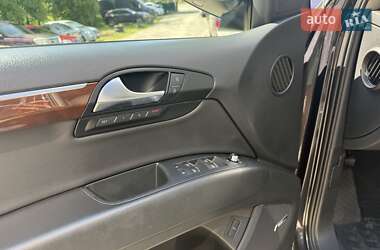 Внедорожник / Кроссовер Audi Q7 2011 в 